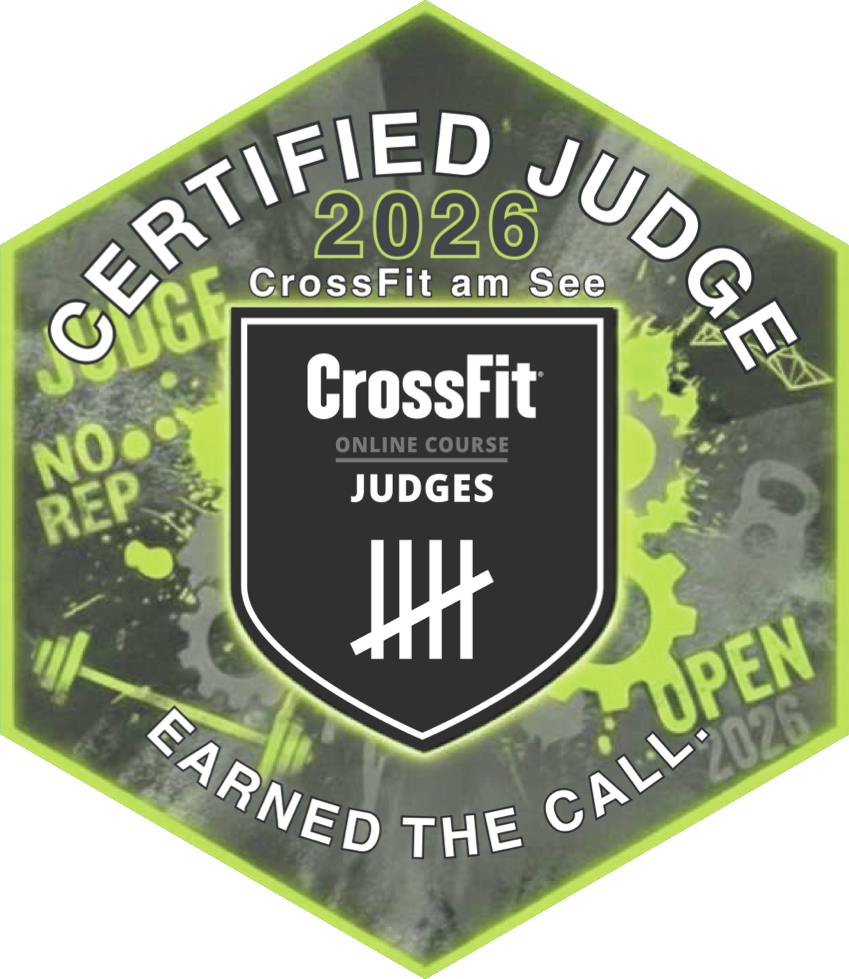 Abzeichen Certified Judge 2026 von CrossFit am See mit dem CrossFit-Judges-Schild und Strichliste
